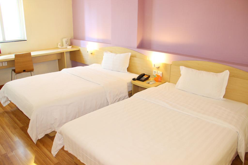 7Days Inn Guangzhou Wuyang New Town Exterior foto