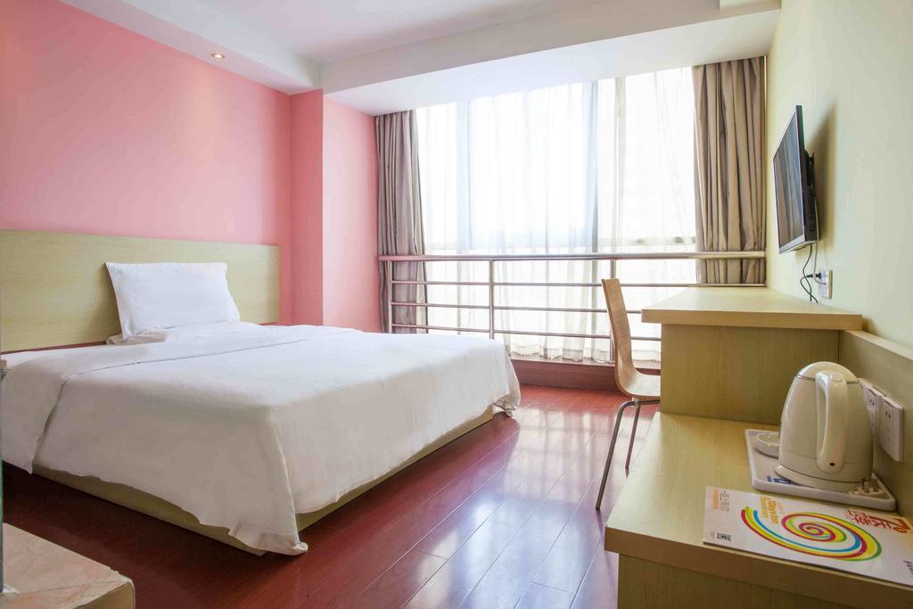 7Days Inn Guangzhou Wuyang New Town Exterior foto